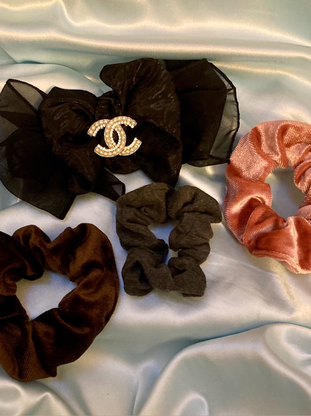 Bundle hair luxury hair accessories 4 items New